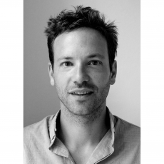 Portraitfoto von Mathias Mitteregger