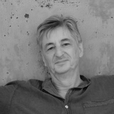 Portraitfoto von Jens Dangschat